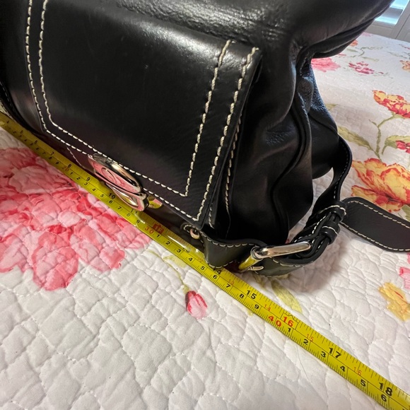 Marc Jacob’s Original Black Leather Handbag - Picture 10 of 16